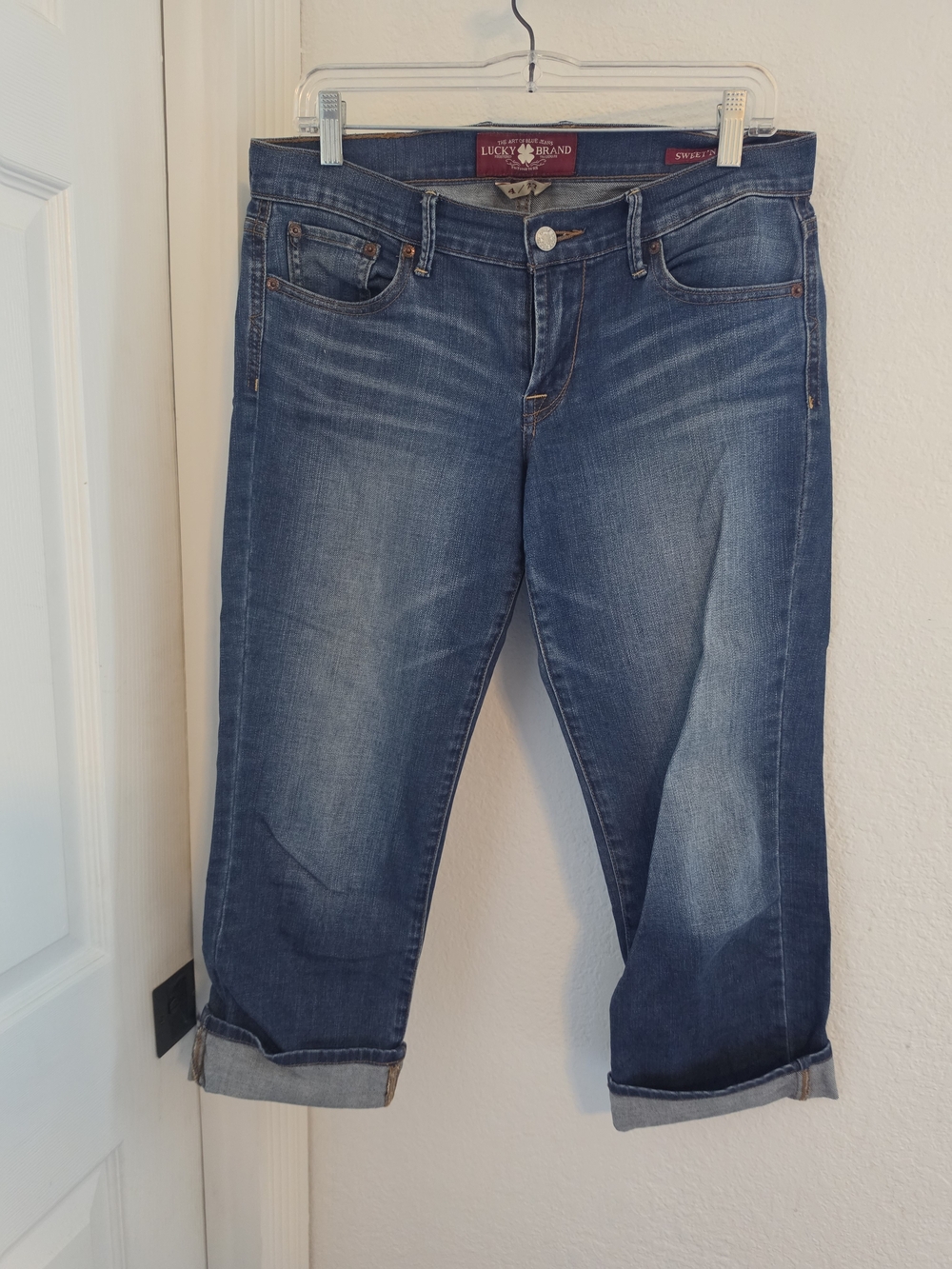 Lucky Brand Medium Blue Cropped Rolled-Hem Jeans